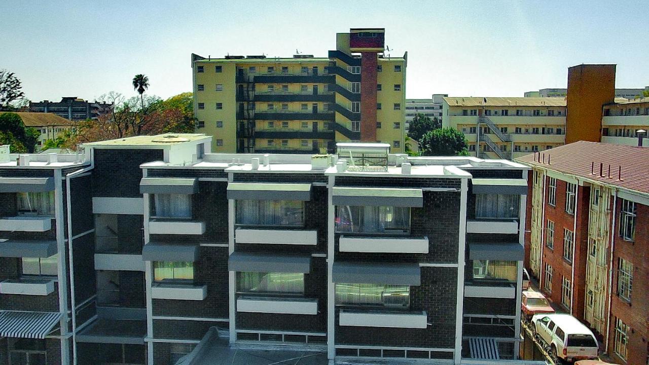 R Executive Apartments Хараре Екстер'єр фото