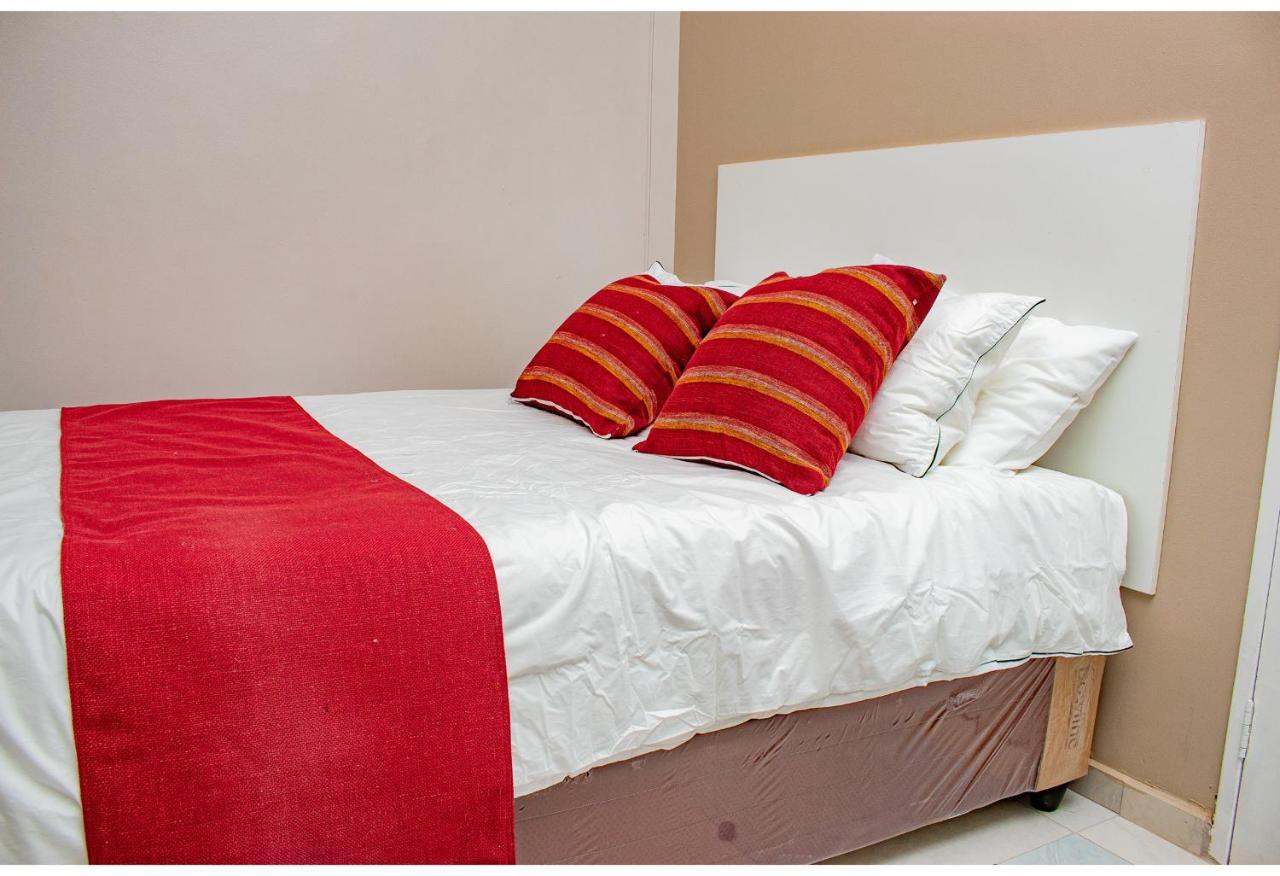 R Executive Apartments Хараре Екстер'єр фото