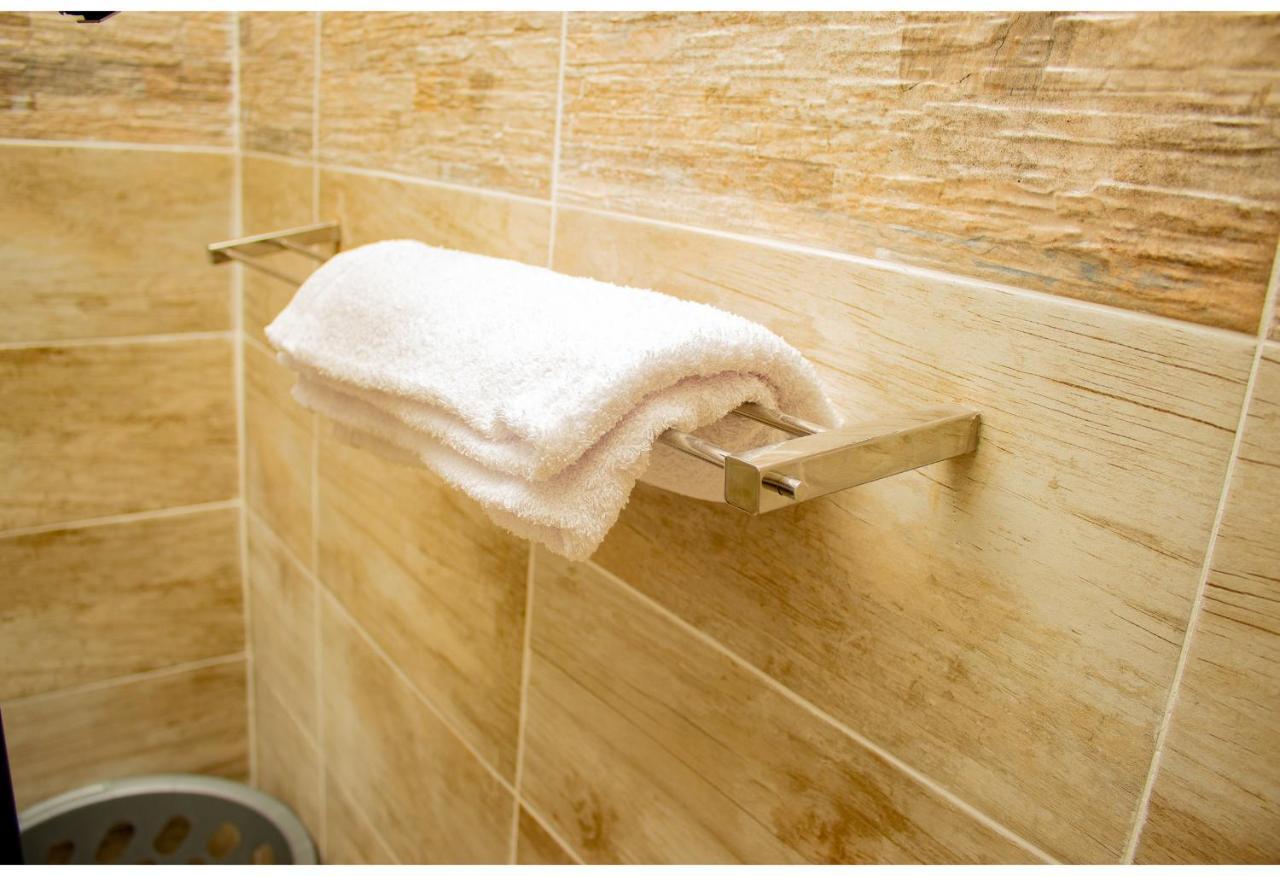 R Executive Apartments Хараре Екстер'єр фото