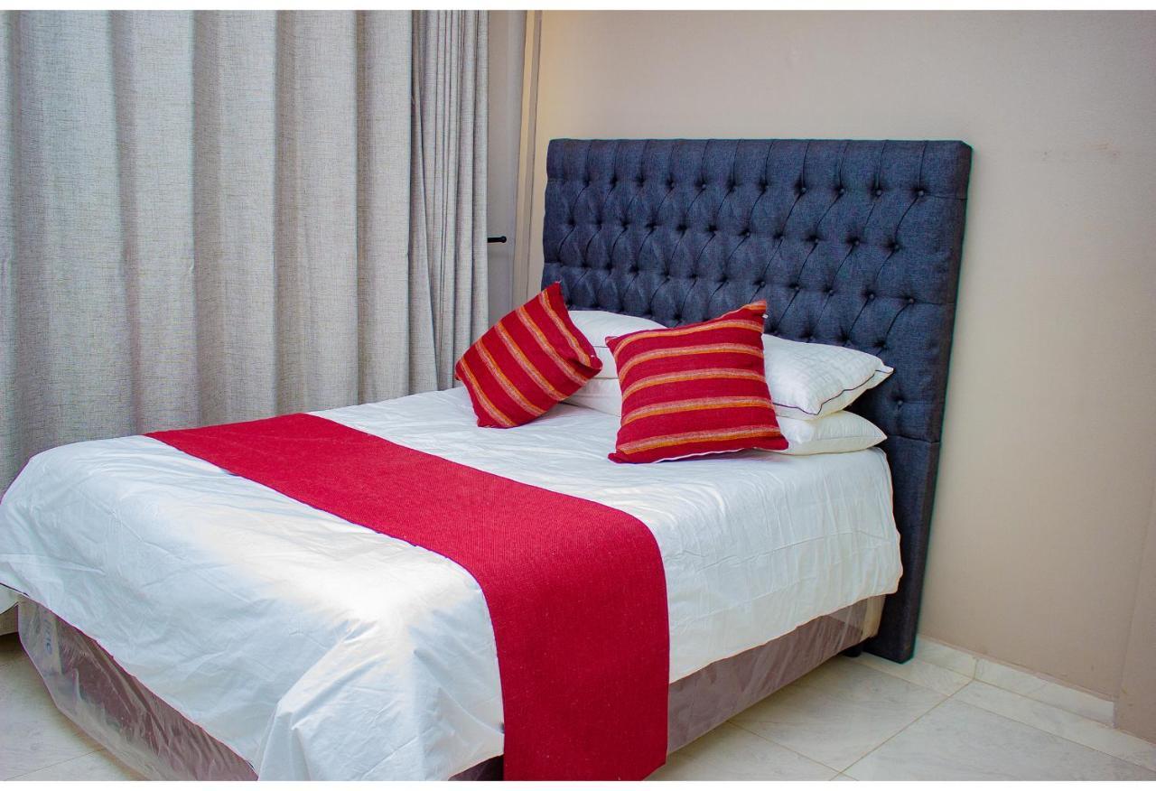 R Executive Apartments Хараре Екстер'єр фото