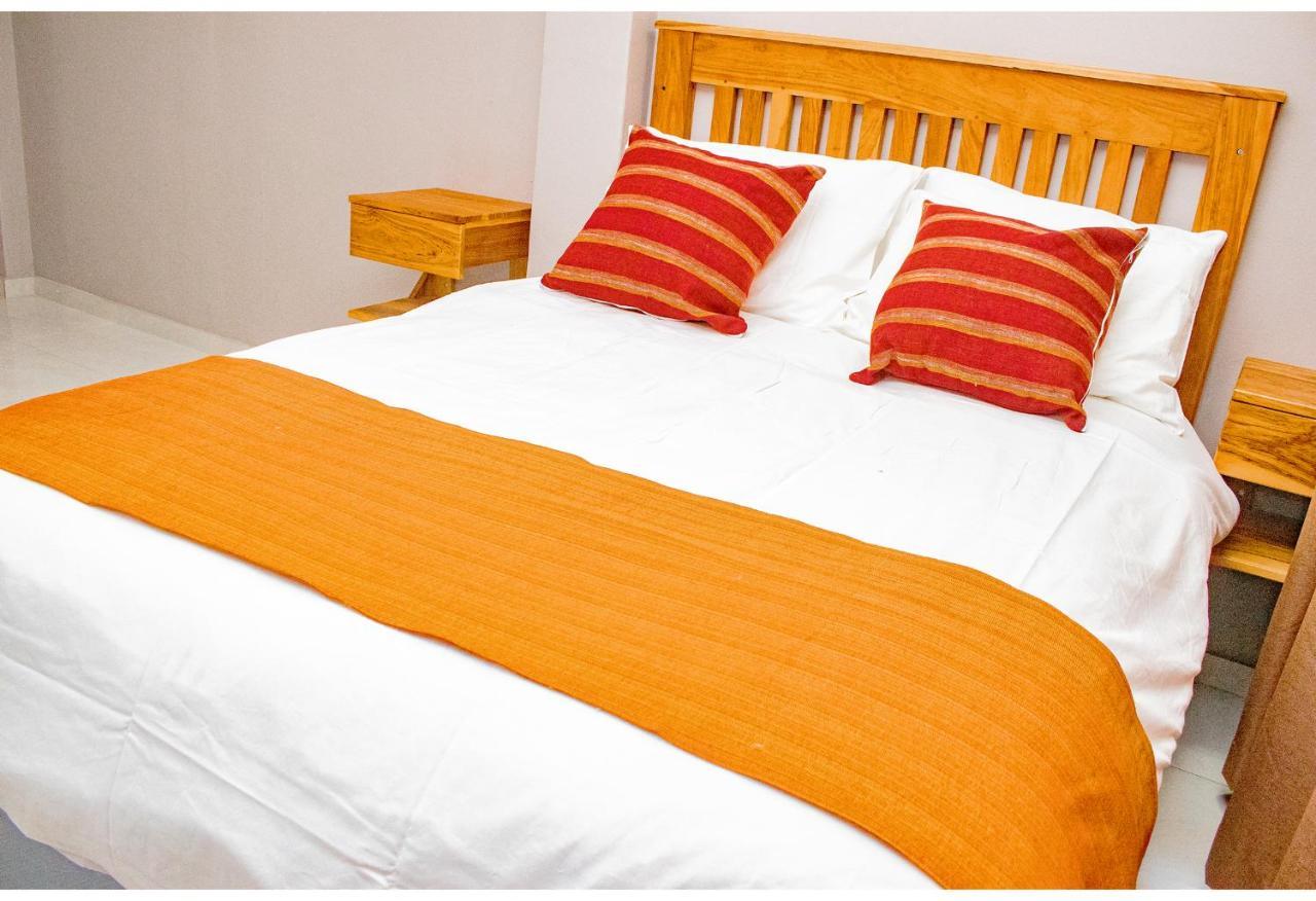 R Executive Apartments Хараре Екстер'єр фото